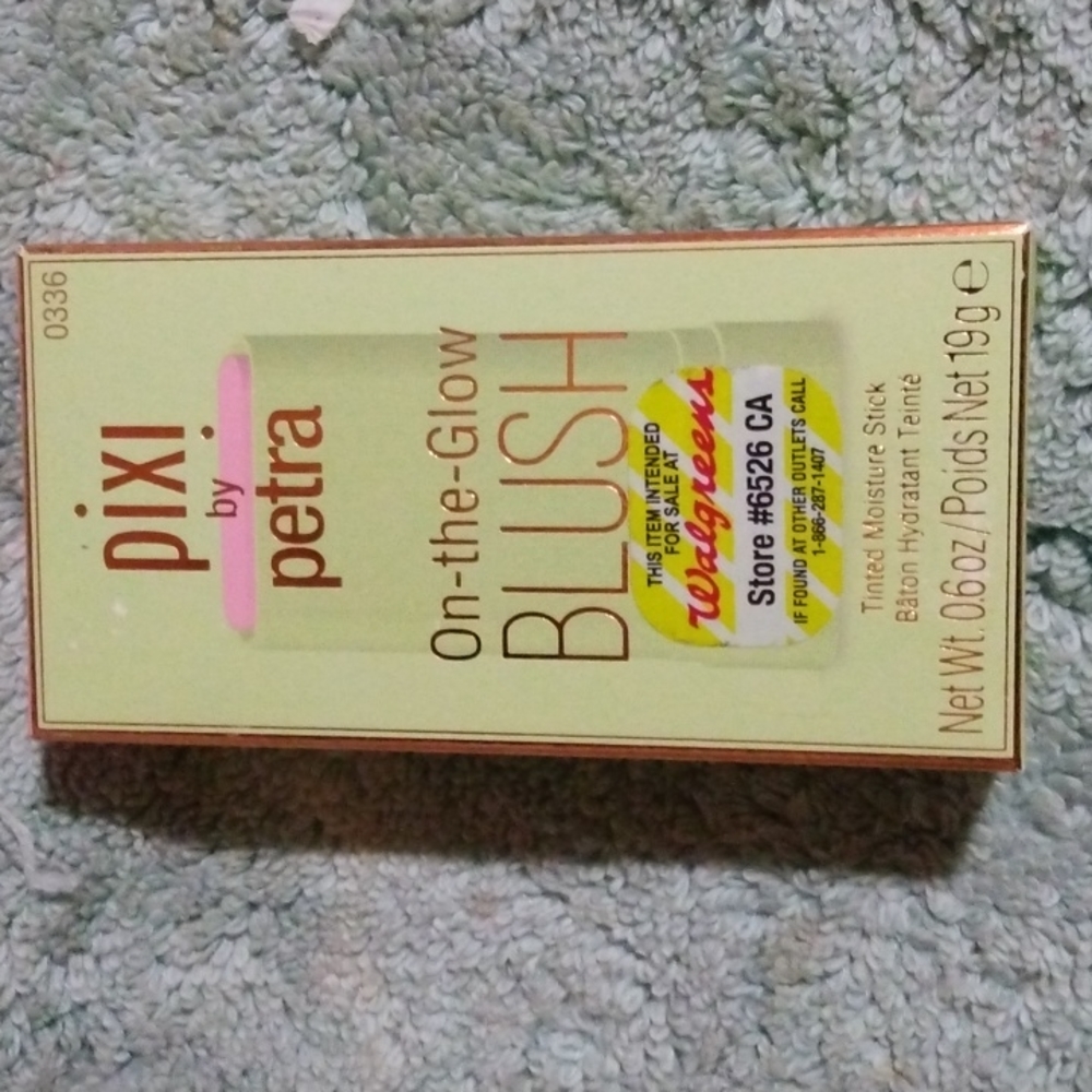 PIXI BLUSH  IN FLUER for @sherryprice1